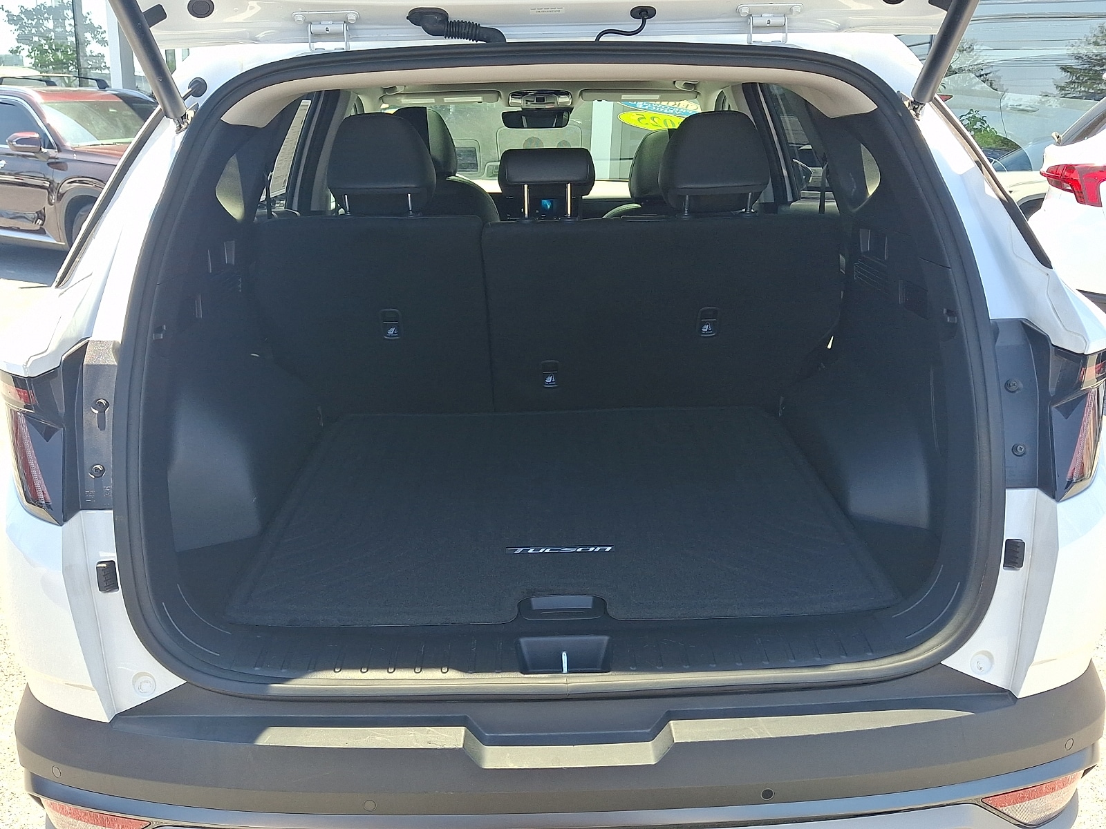 2025 Hyundai Tucson Limited - Photo 30