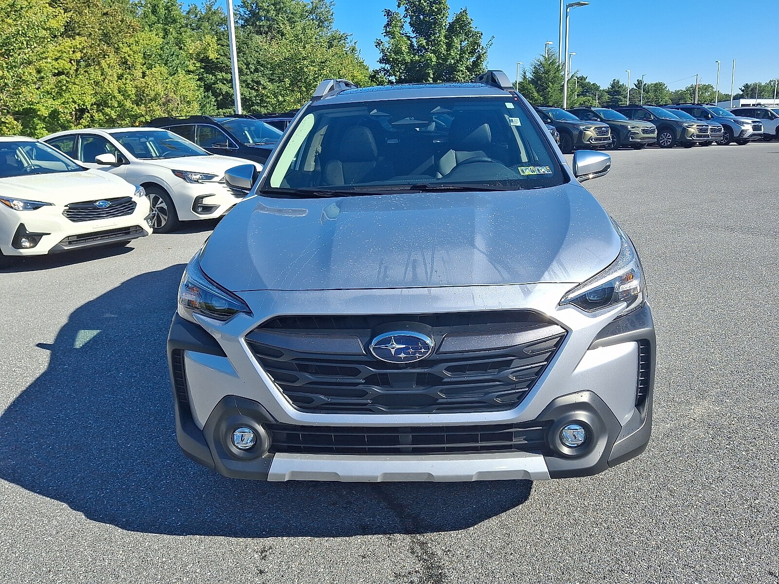 2025 Subaru Outback Touring XT photo 2