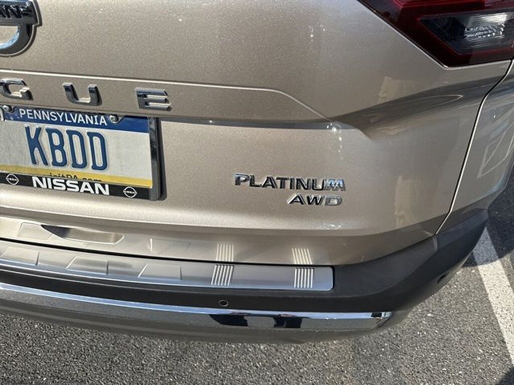 Used 2021 Nissan Rogue Platinum SUV