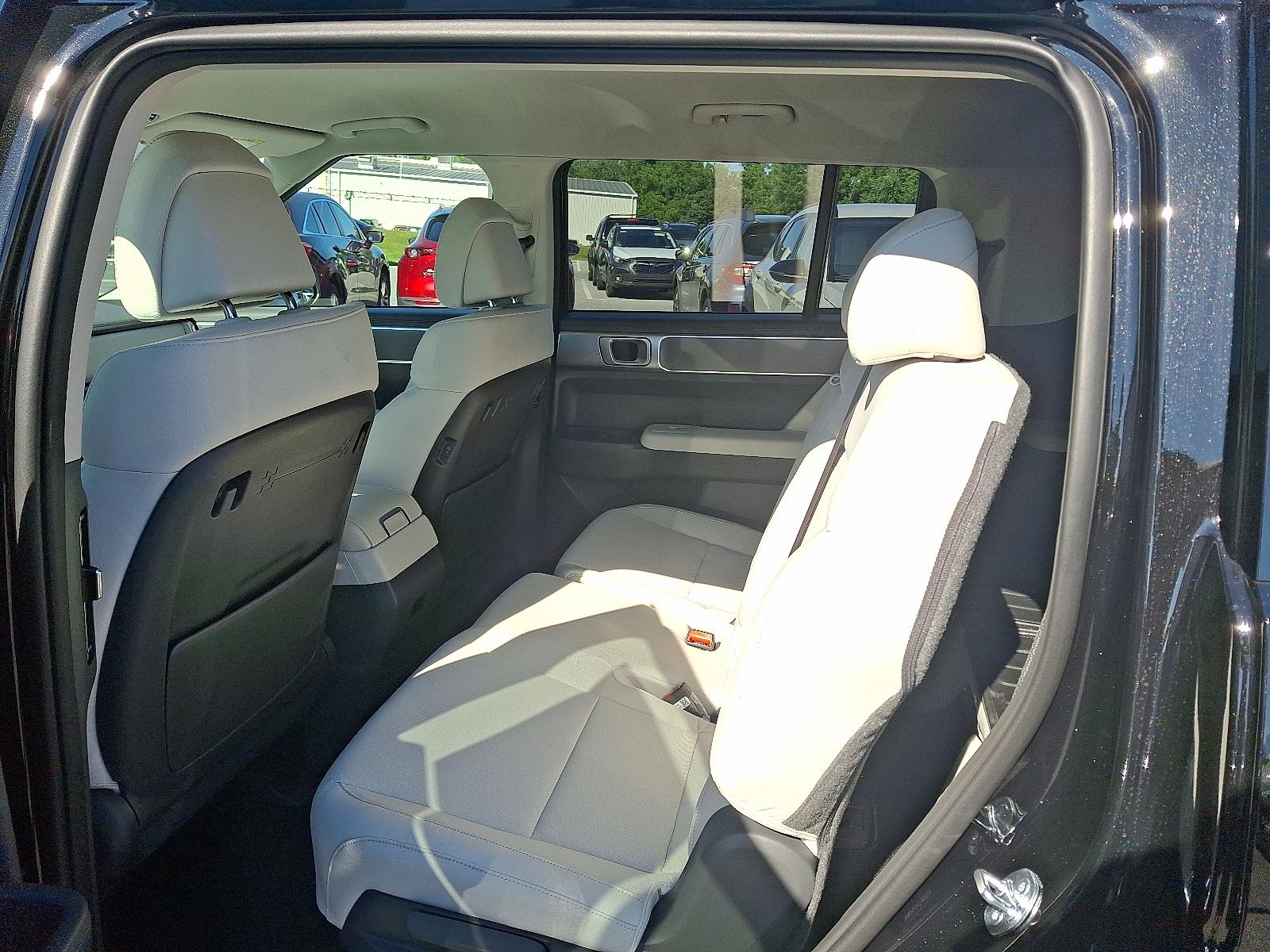 2026 Hyundai Santa Fe SE - Photo 6