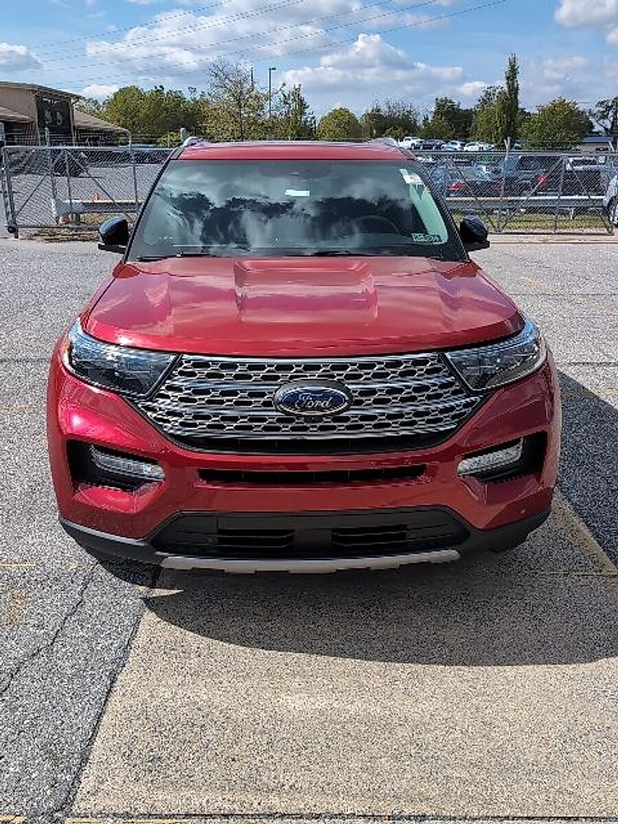 2022 Ford Explorer Limited photo 2