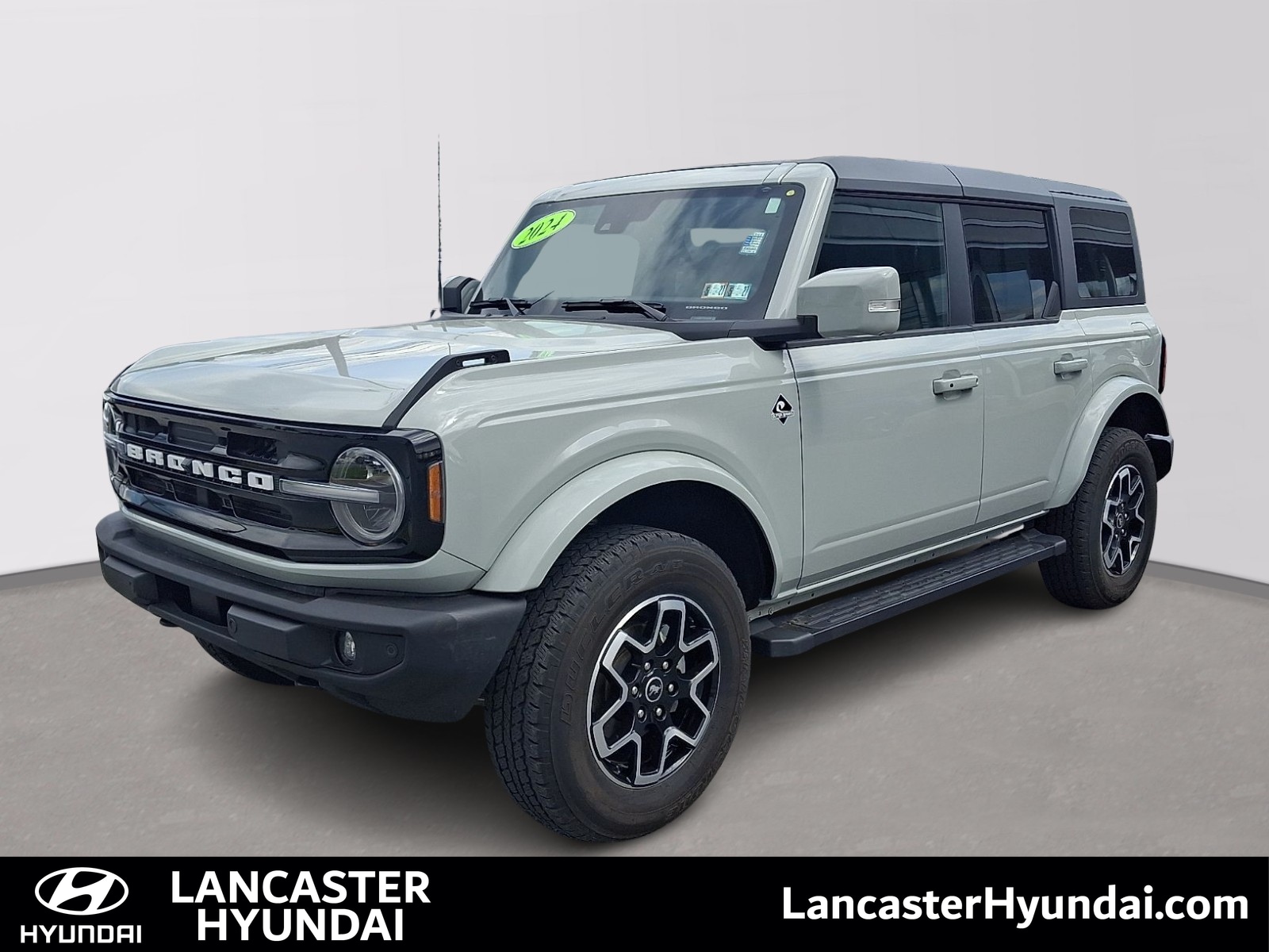 2024 Ford Bronco Outer Banks 4x4's photo