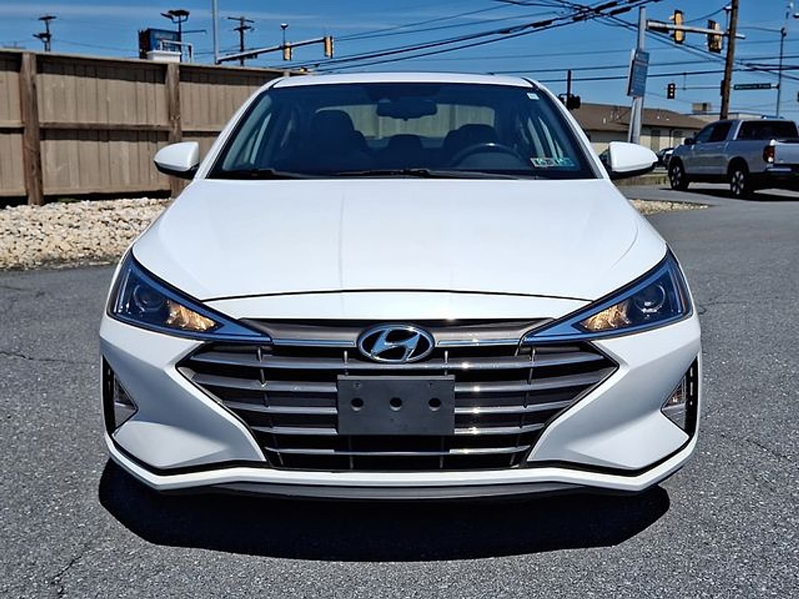 2019 Hyundai Elantra Value Edition - Photo 2