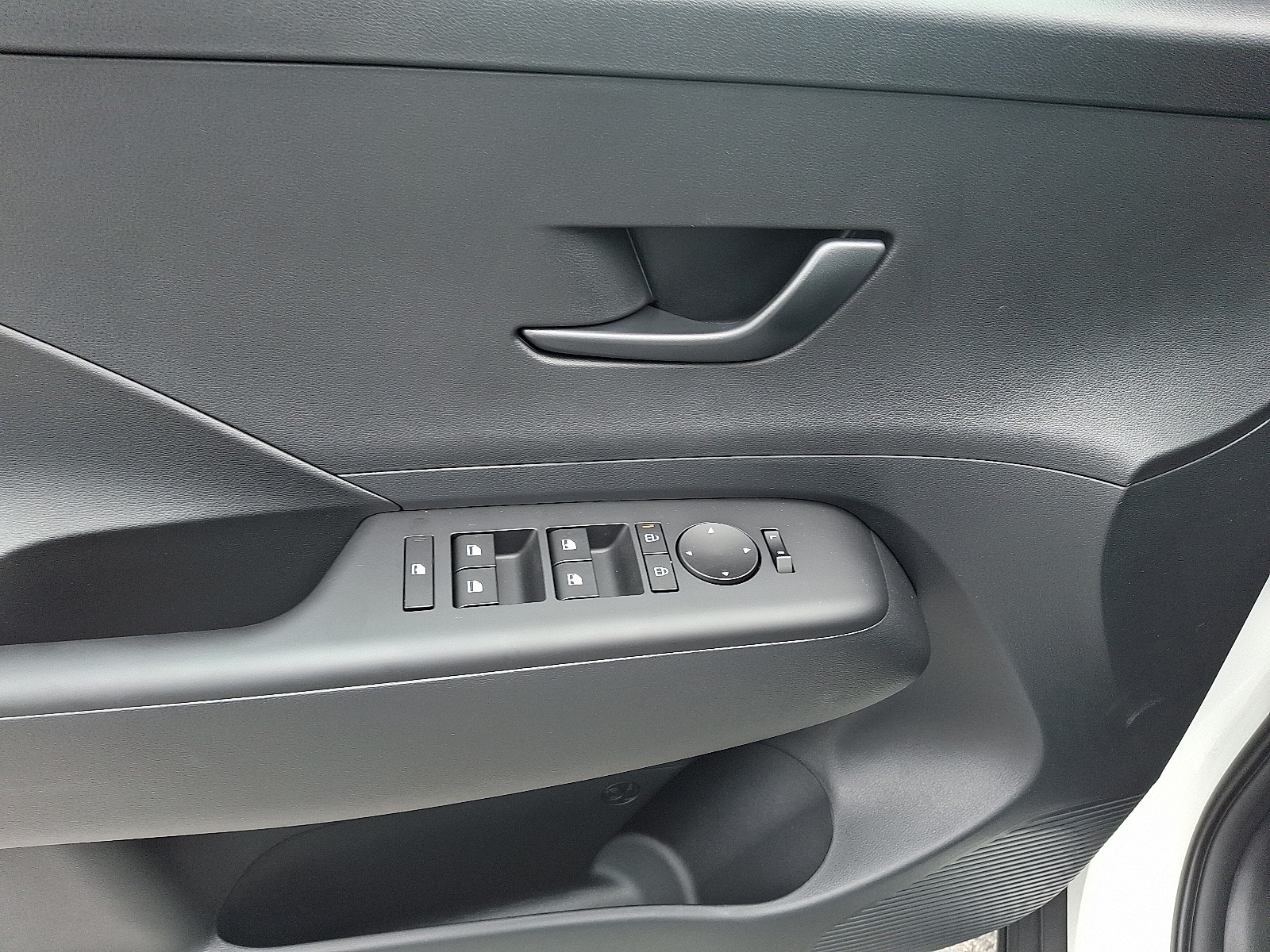 2026 Hyundai Kona SEL Sport - Photo 9