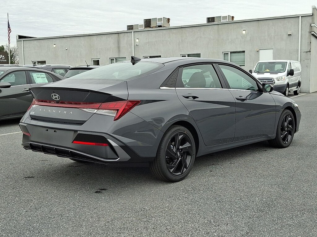 New 2026 Hyundai Elantra SEL Sport Premium Sedan