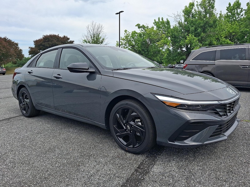 New 2026 Hyundai Elantra SEL Sport Sedan