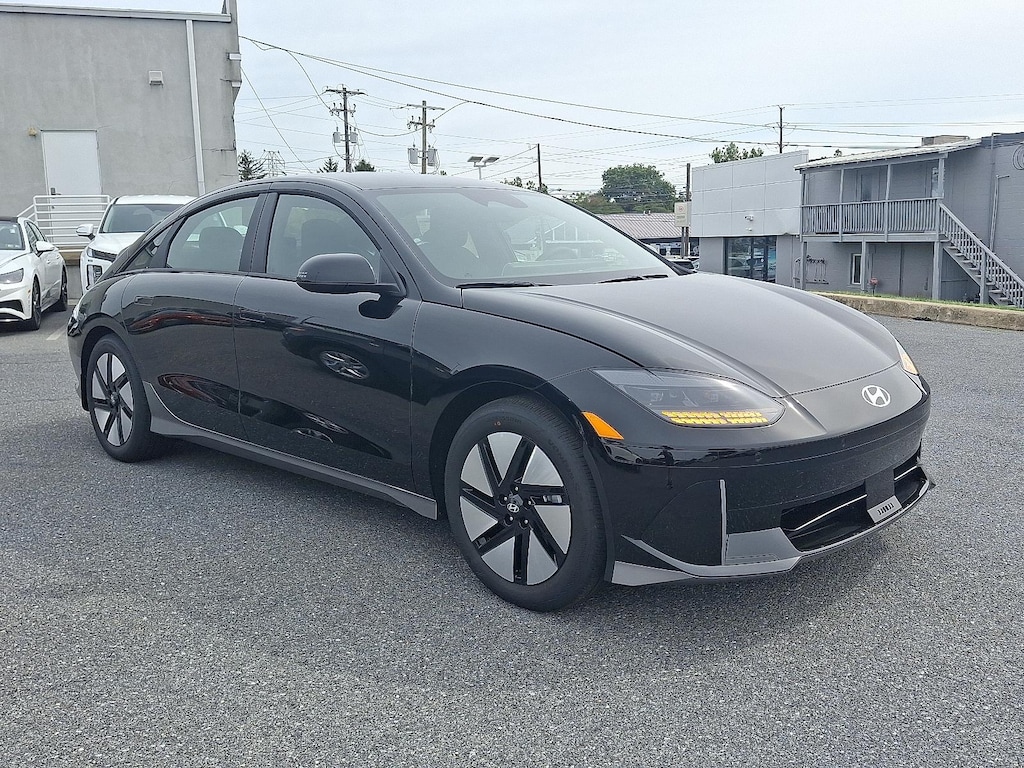 New 2025 Hyundai IONIQ 6 SE Standard Range Sedan