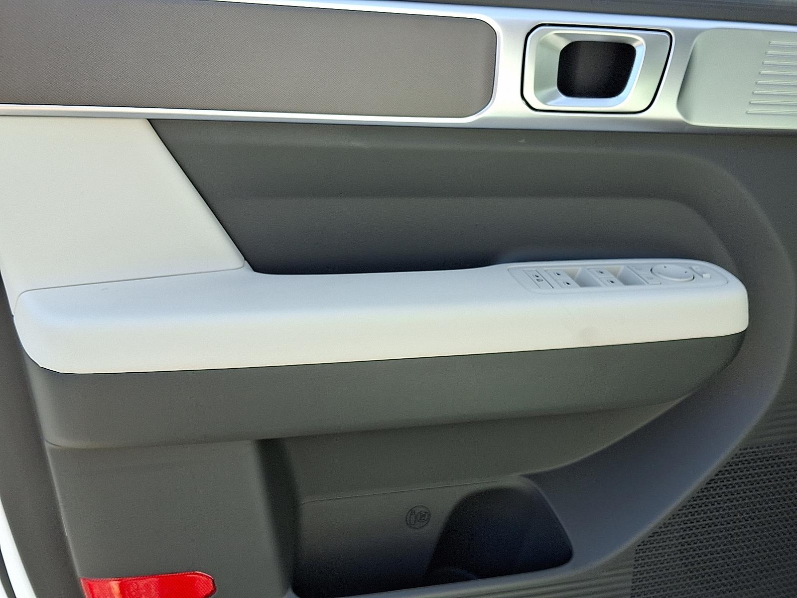 2026 Hyundai Santa Fe SE - Photo 8