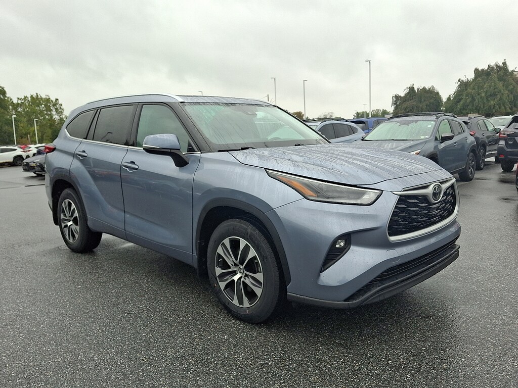 Used 2021 Toyota Highlander XLE SUV