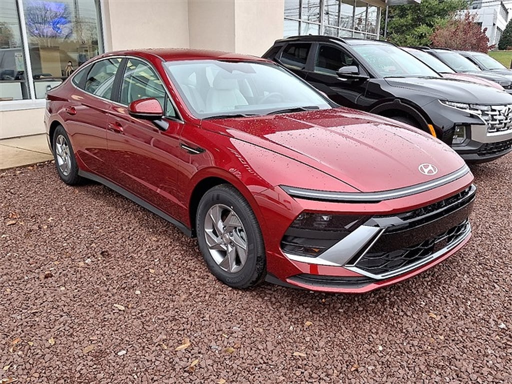 Certified 2025 Hyundai Sonata SE Sedan
