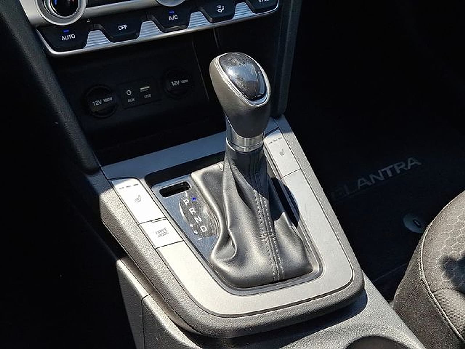 2019 Hyundai Elantra Value Edition - Photo 18