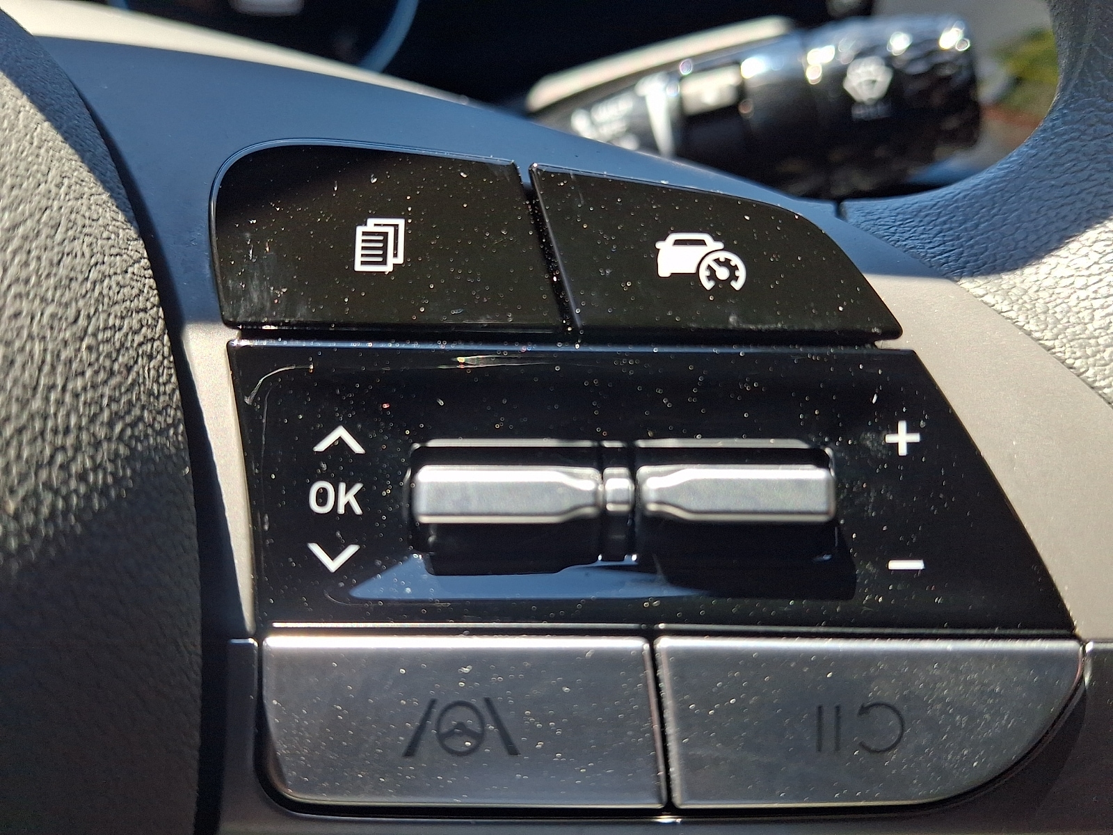 2024 Hyundai Elantra SEL - Photo 22