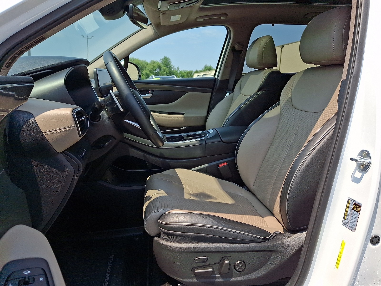 2021 Hyundai Santa Fe Limited - Photo 14