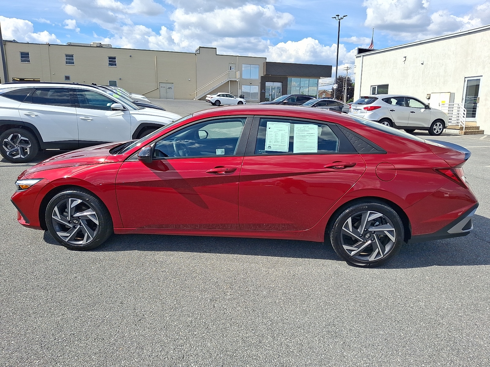 2025 Hyundai Elantra SEL - Photo 8