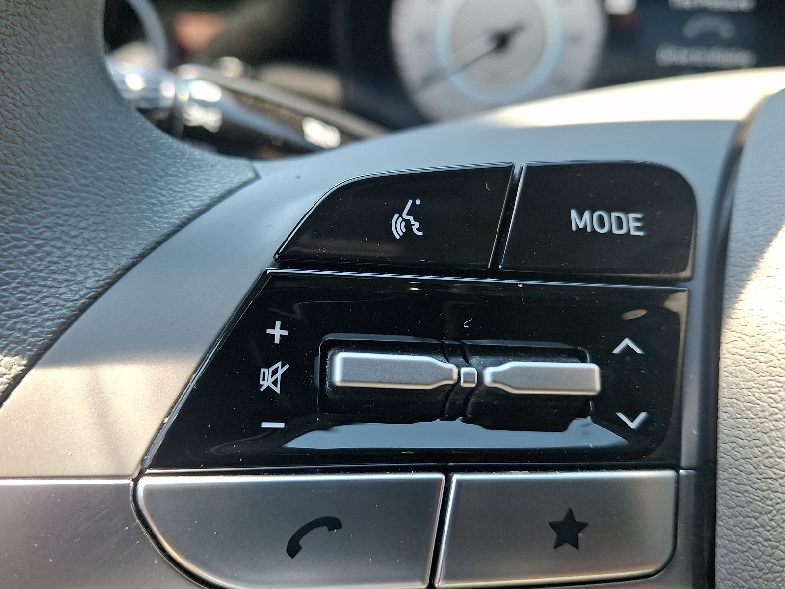2024 Hyundai Elantra SEL - Photo 21