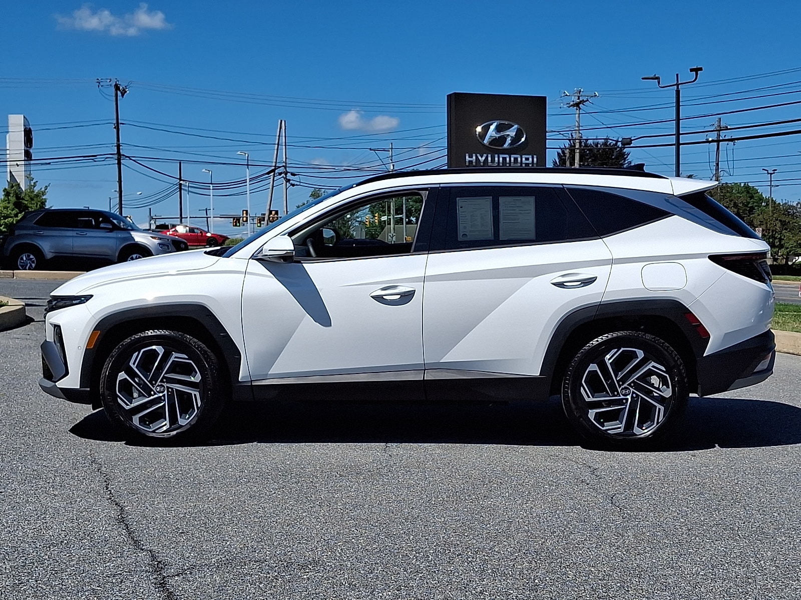 2025 Hyundai Tucson Limited - Photo 8