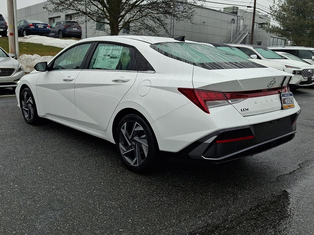 New 2026 Hyundai Elantra Hybrid Limited Sedan