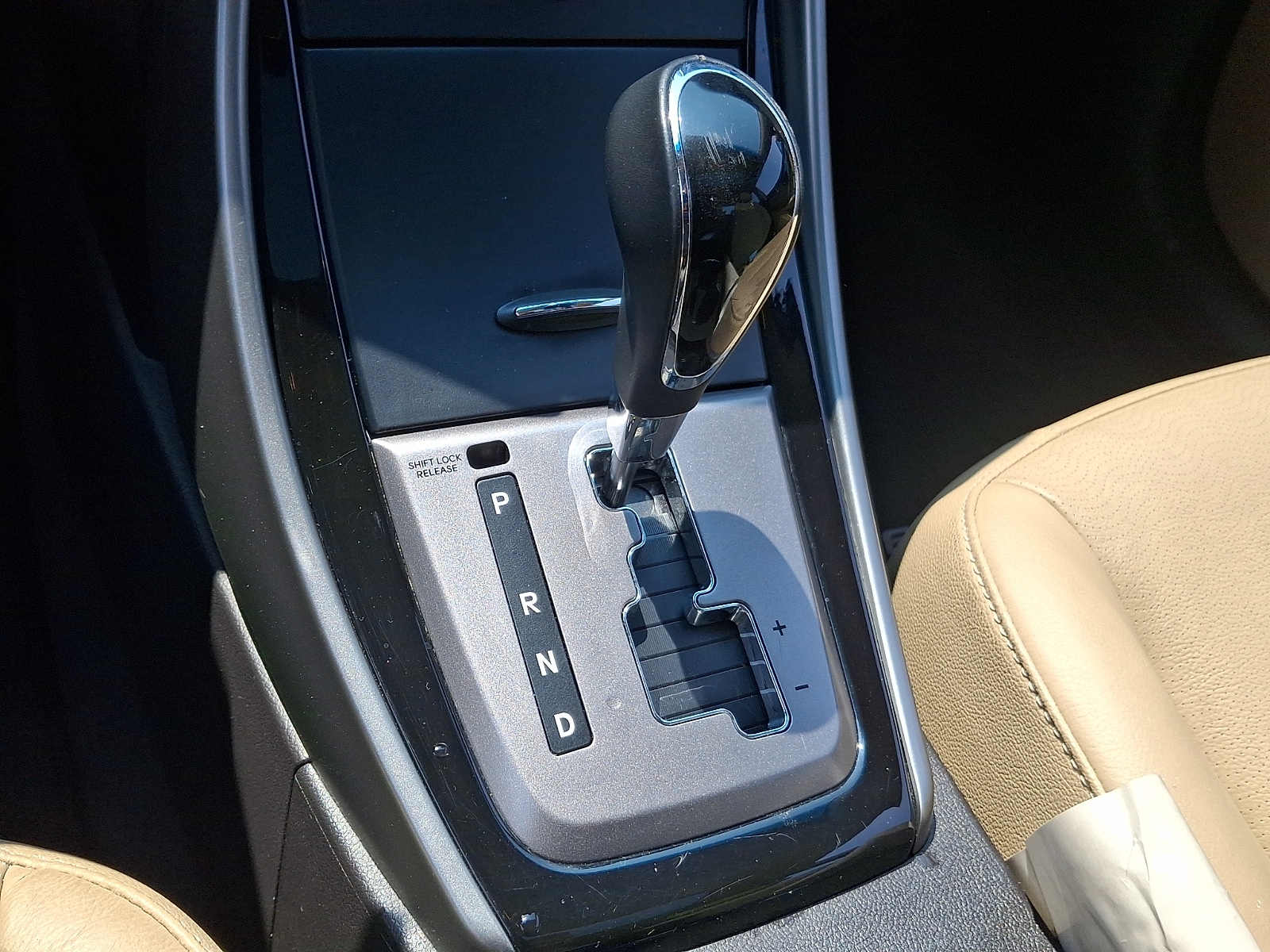 2013 Hyundai Elantra Limited - Photo 16