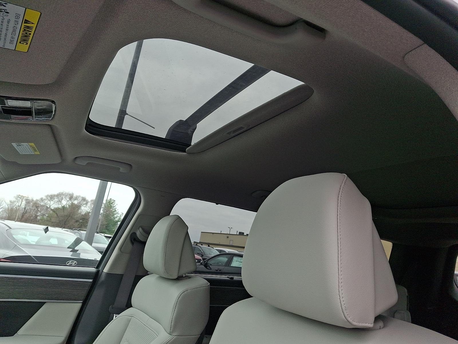 2026 Hyundai Santa Fe Limited - Photo 10
