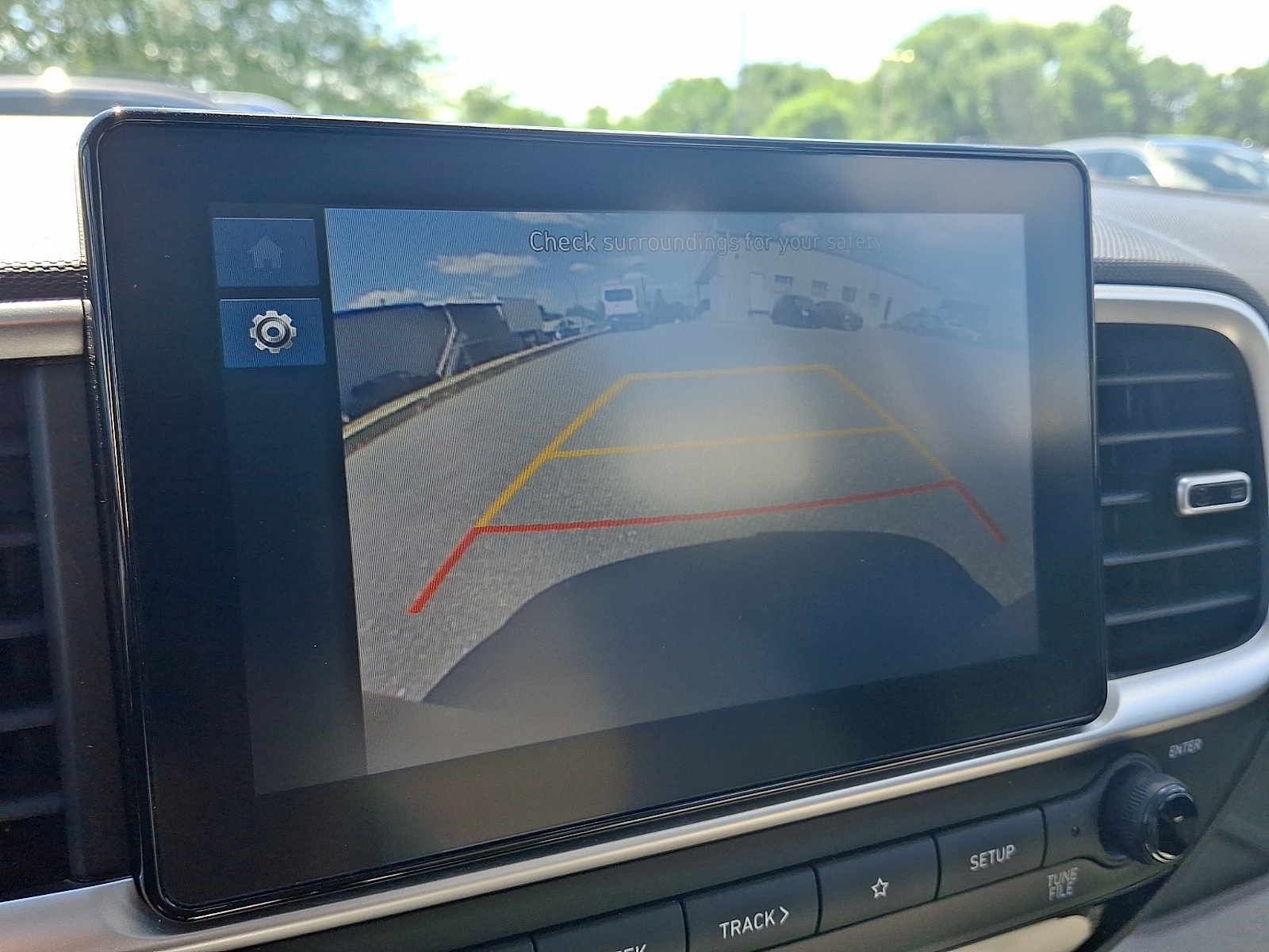 2025 Hyundai Venue SEL - Photo 19
