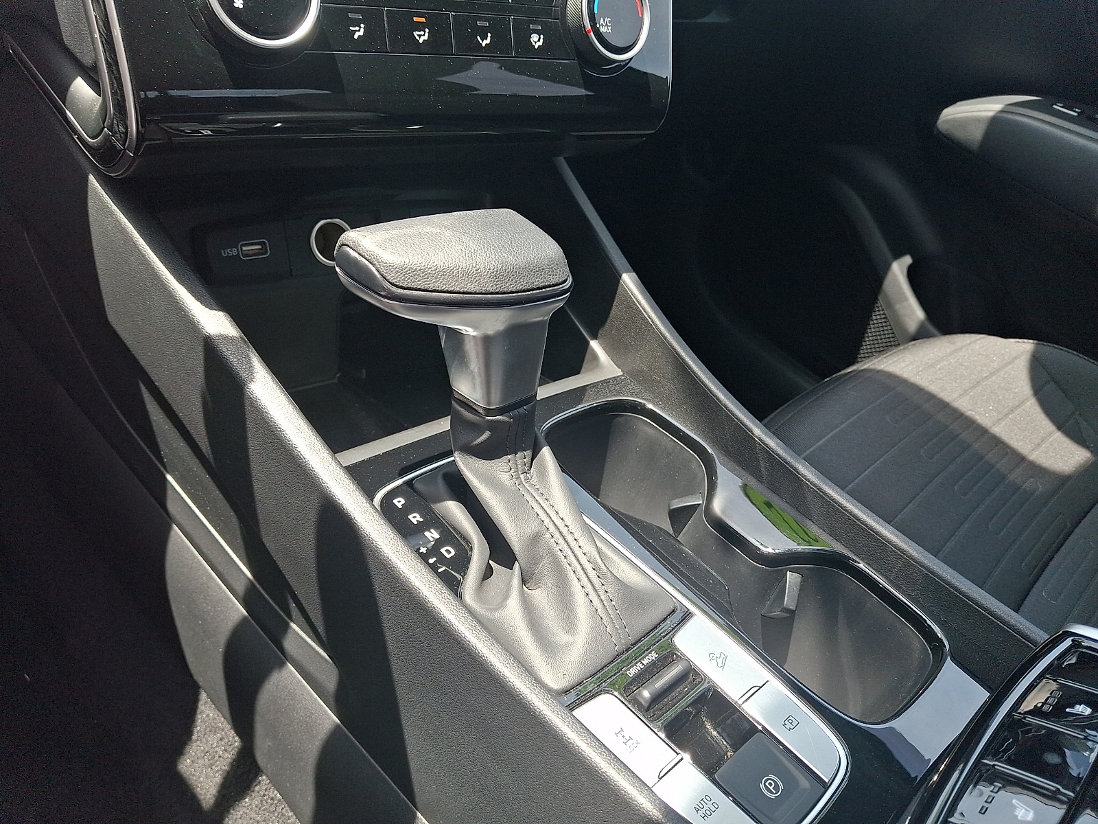 2022 Hyundai Santa Cruz SEL - Photo 16