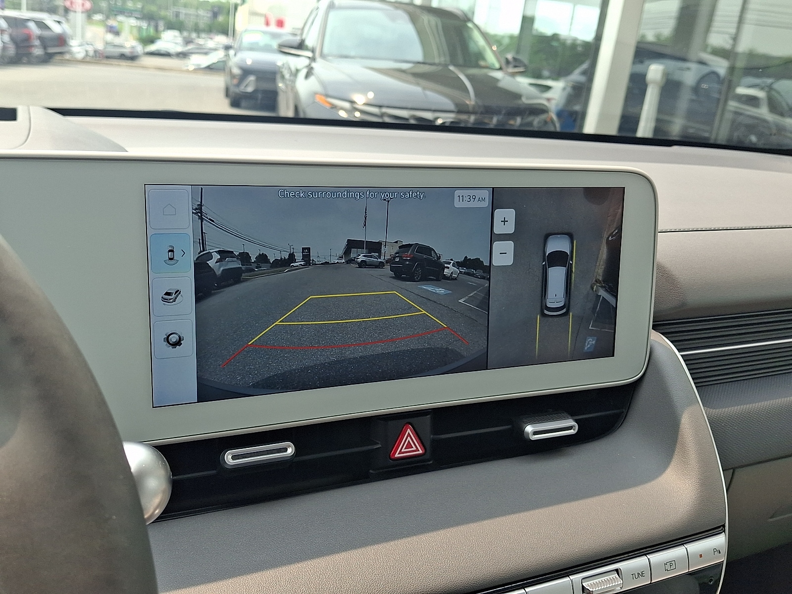 2023 Hyundai IONIQ 5 Limited - Photo 17