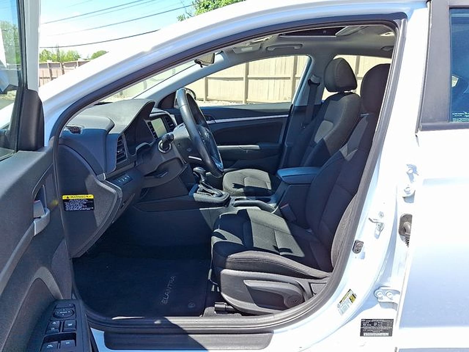 2019 Hyundai Elantra Value Edition - Photo 16