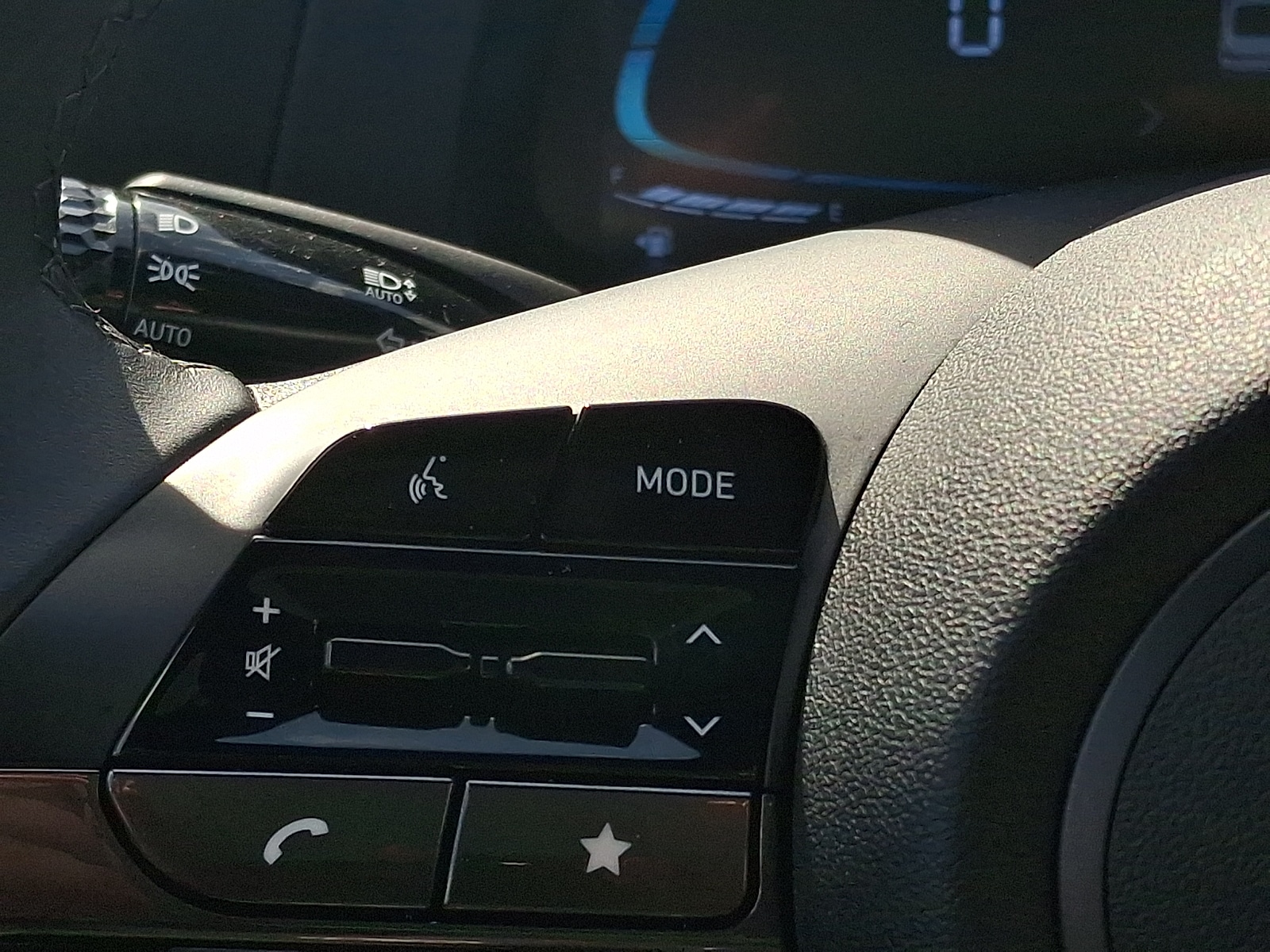 2025 Hyundai Elantra SEL - Photo 21