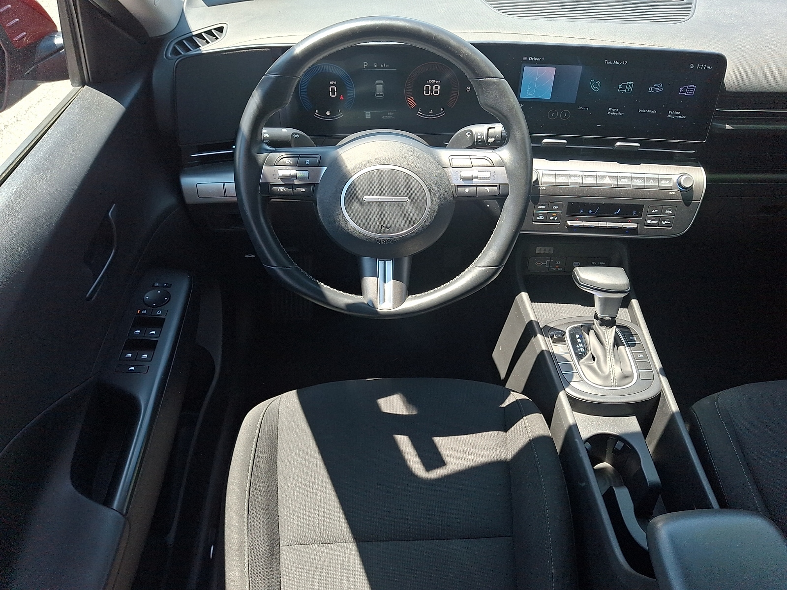 2024 Hyundai Kona SEL - Photo 12