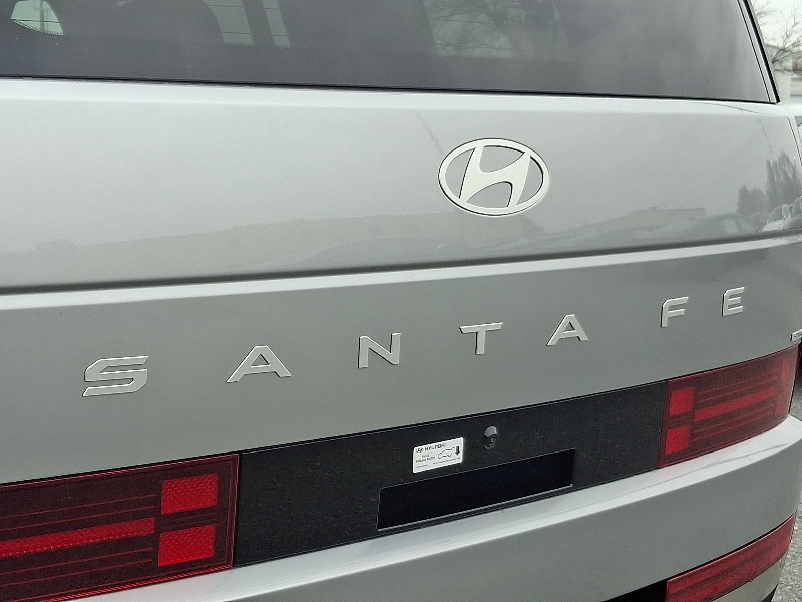 2026 Hyundai Santa Fe Limited - Photo 17