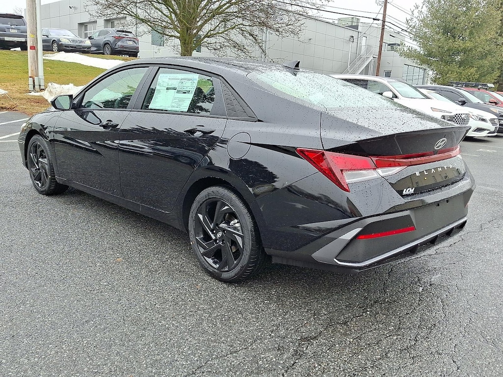 New 2026 Hyundai Elantra SEL Sport Sedan