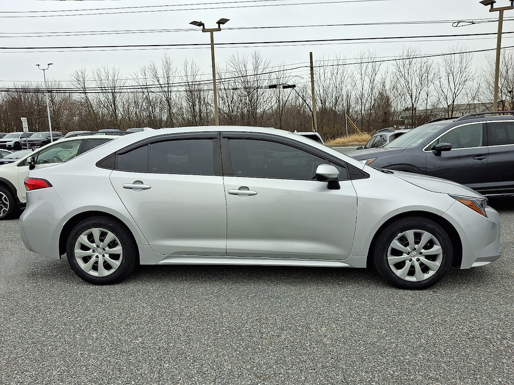 Used 2020 Toyota Corolla LE Sedan