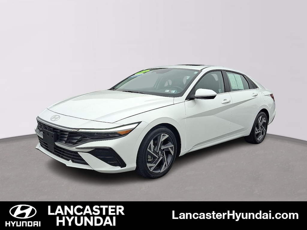 Certified 2025 Hyundai Elantra SEL Convenience Sedan
