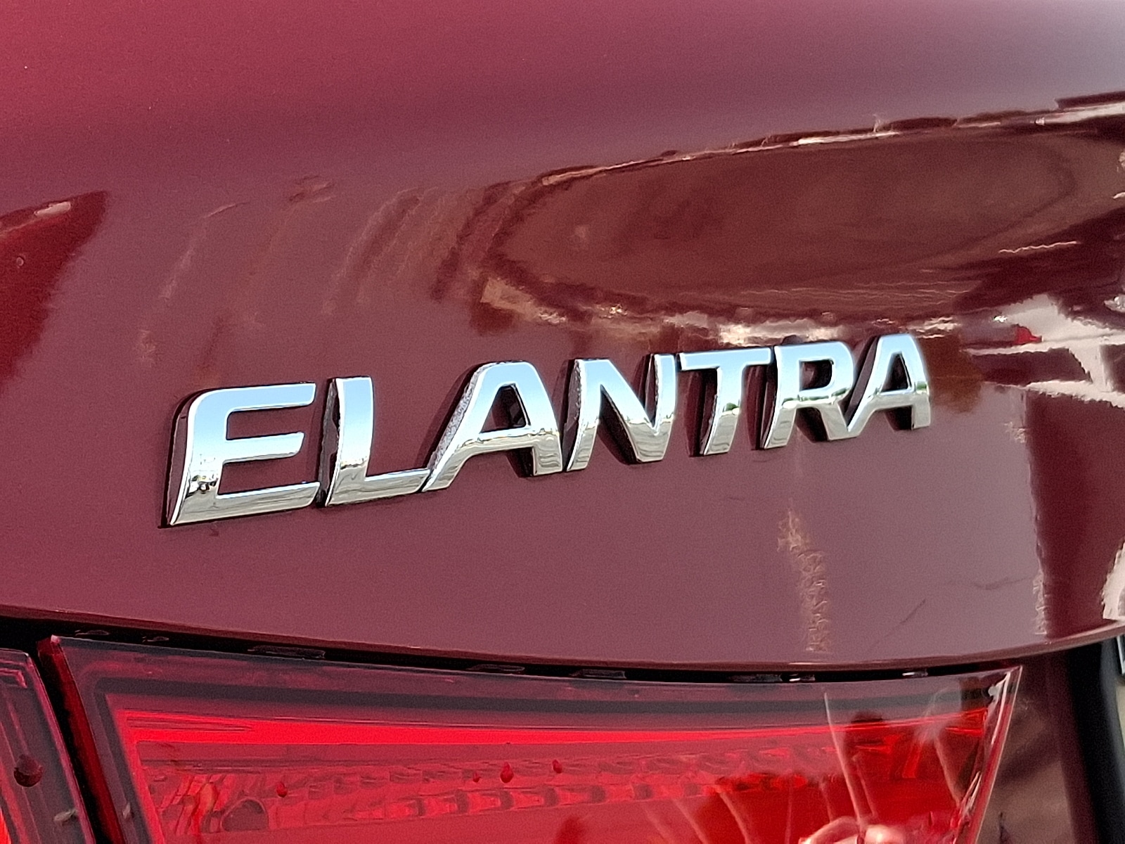 2013 Hyundai Elantra Limited - Photo 31