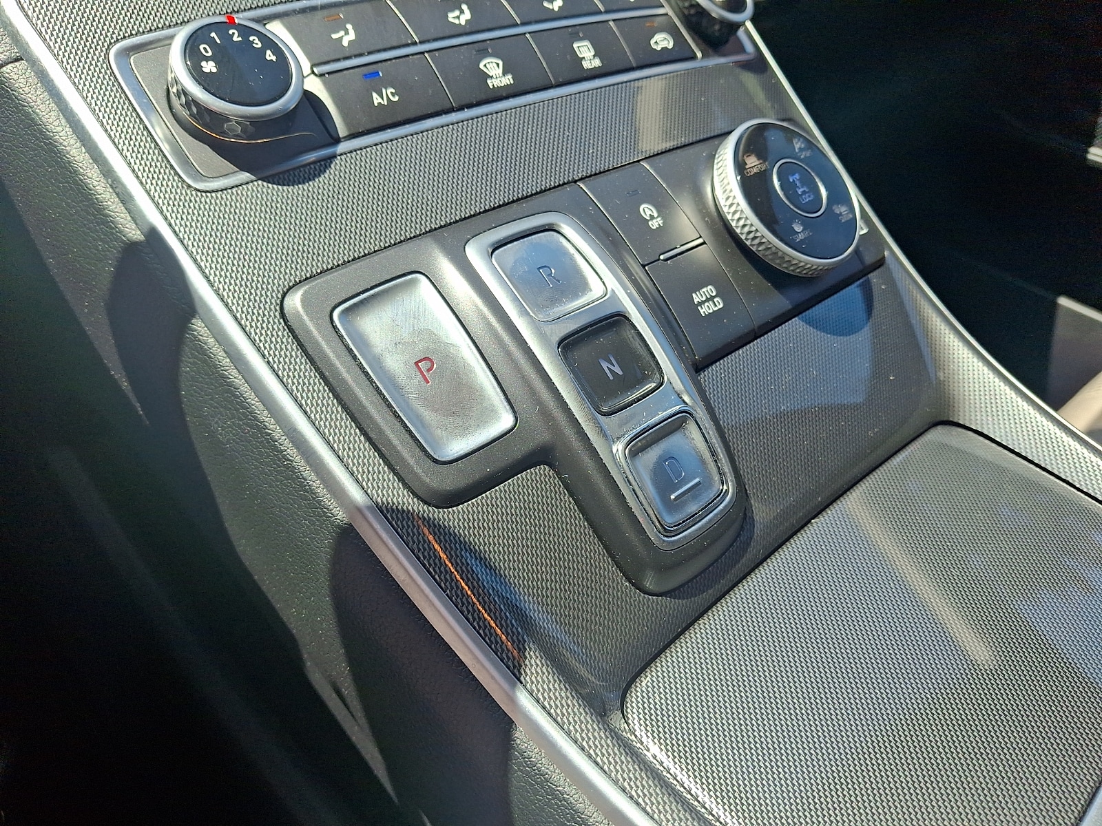 2023 Hyundai Santa Fe SE - Photo 15