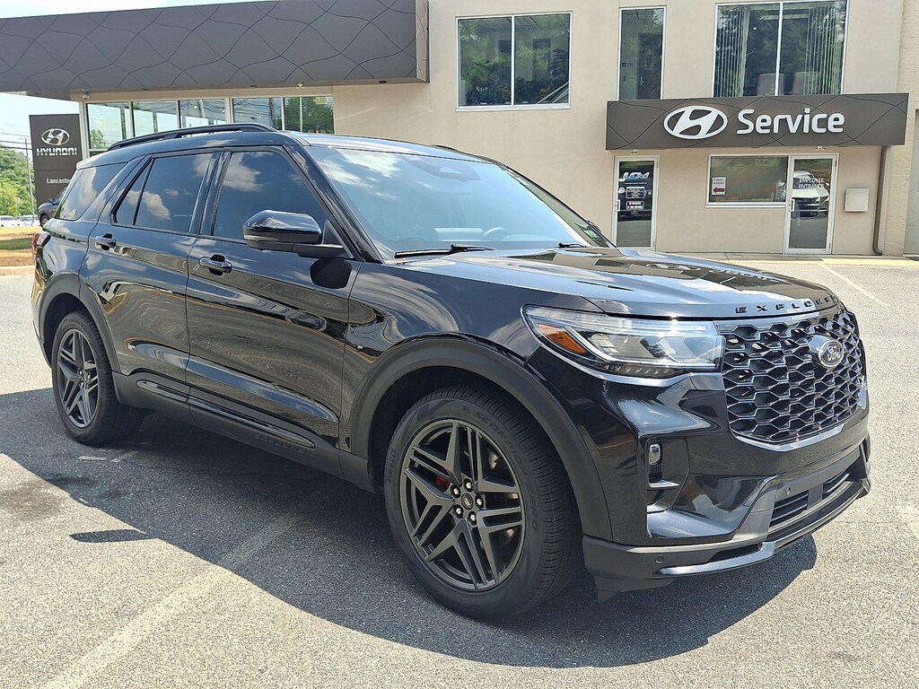 Used 2025 Ford Explorer ST SUV