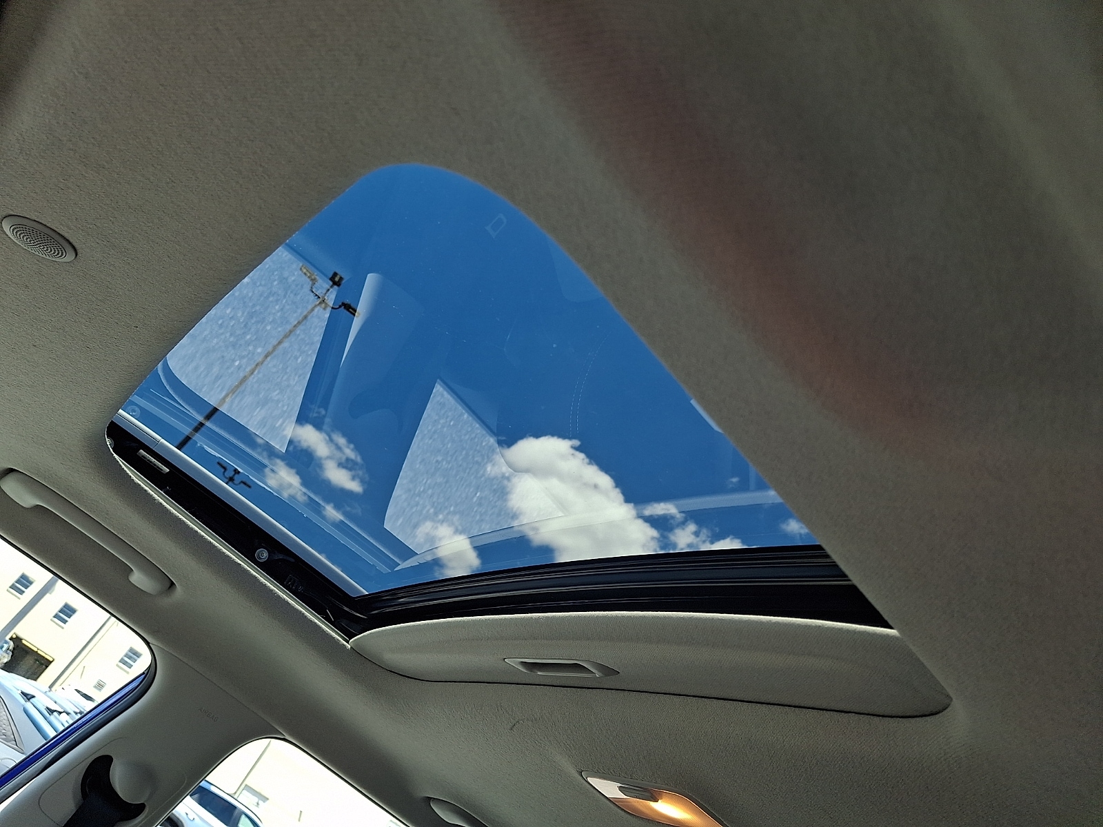 2025 Hyundai Venue SEL - Photo 15