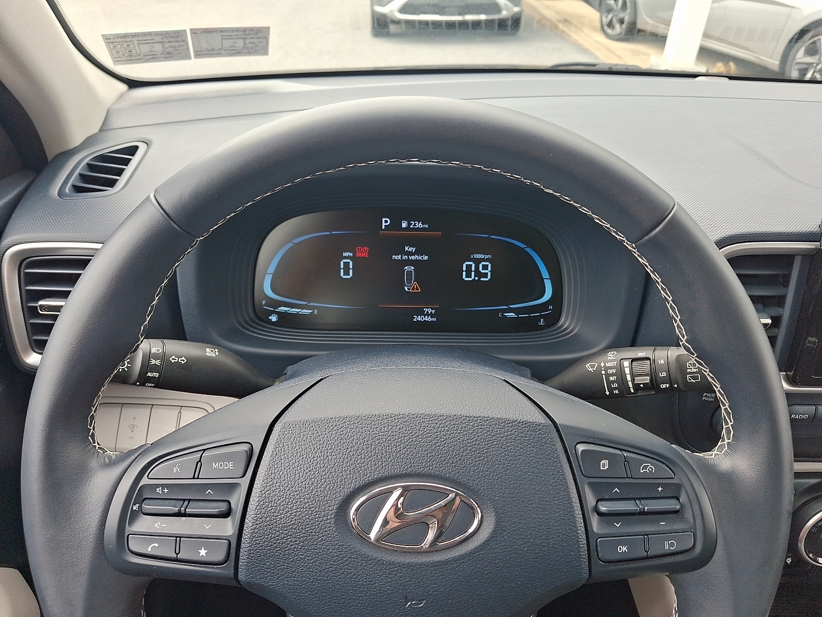 2023 Hyundai Venue Limited - Photo 19