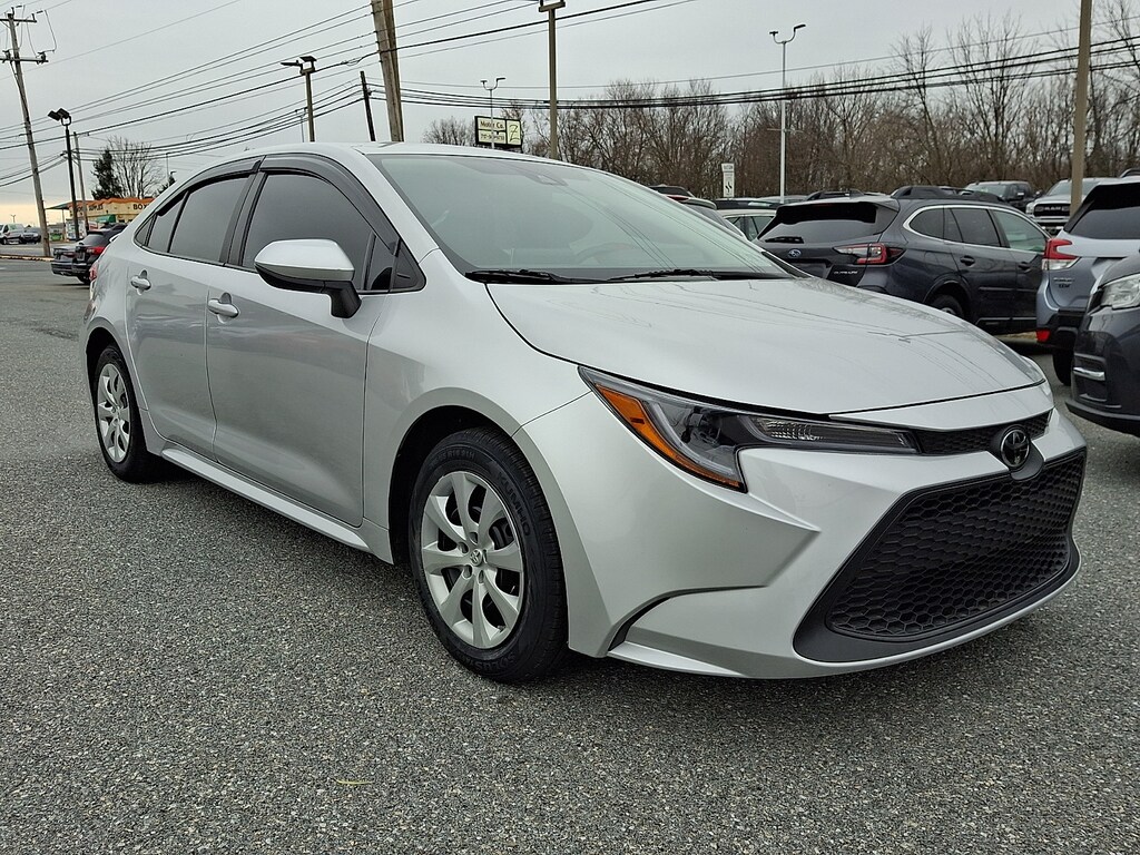 Used 2020 Toyota Corolla LE Sedan