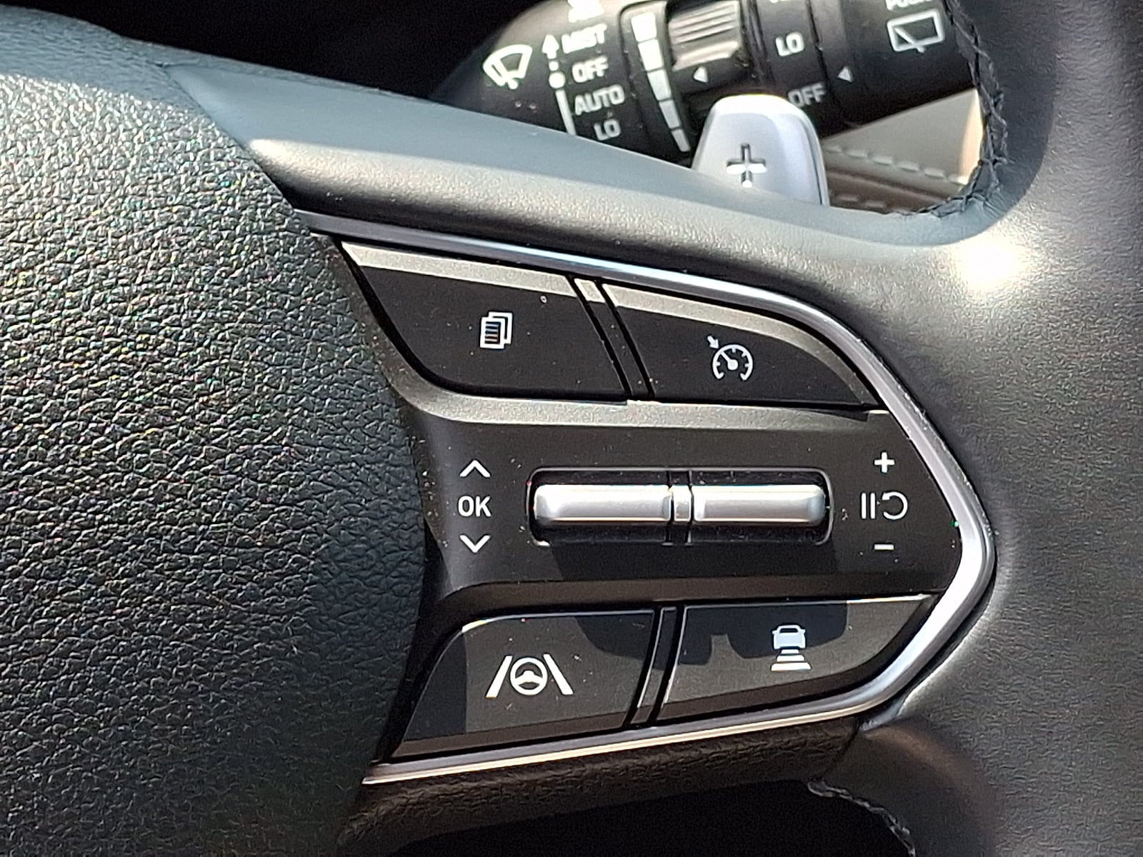 2021 Hyundai Santa Fe Limited - Photo 23