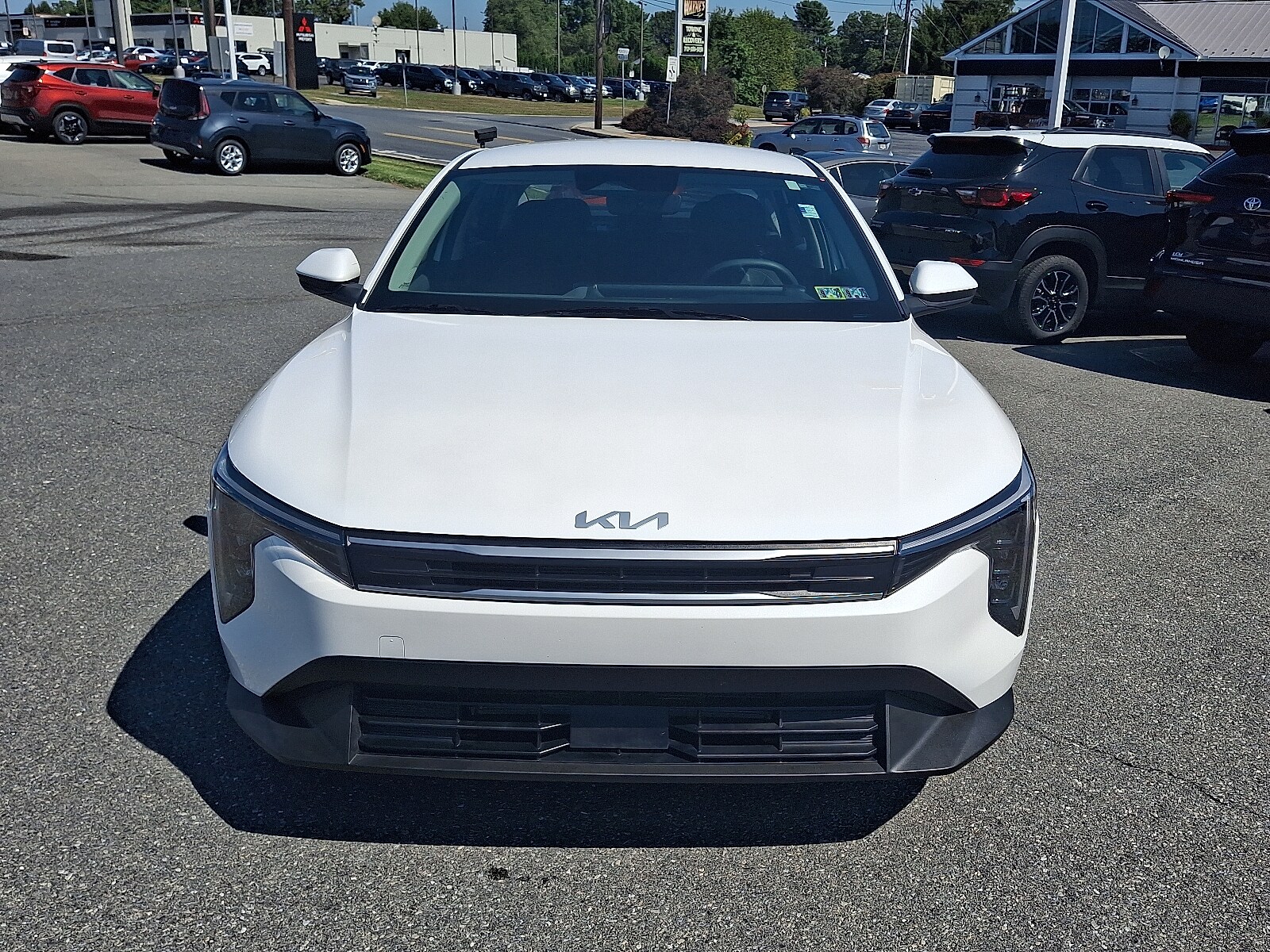 2025 Kia K4 LXS photo 2