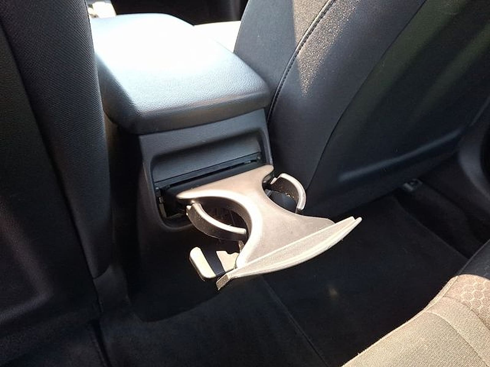 2019 Hyundai Elantra Value Edition - Photo 13
