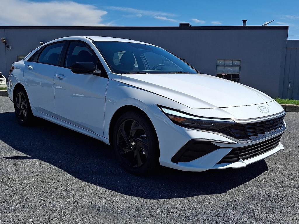 New 2026 Hyundai Elantra SEL Sport Sedan