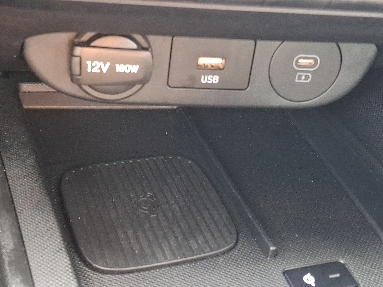 2025 Hyundai Elantra SEL - Photo 25