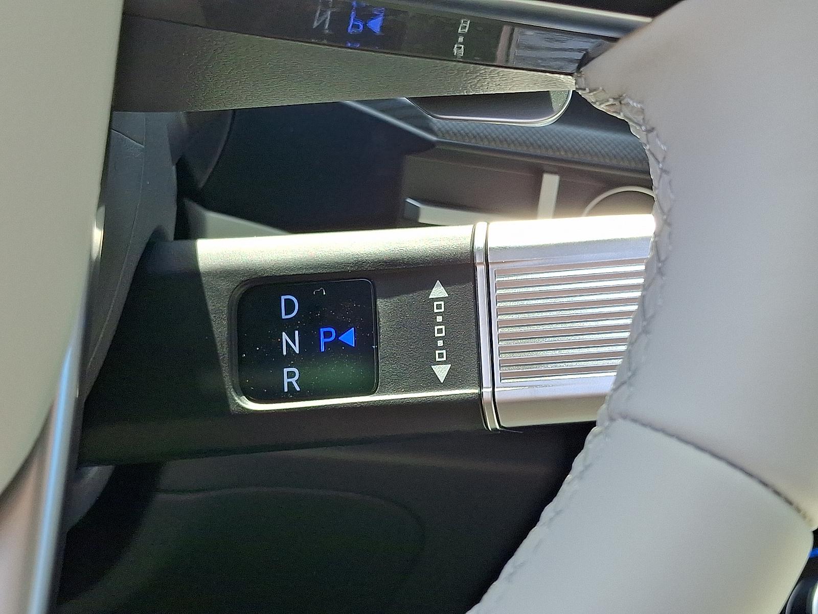 2026 Hyundai Santa Fe SE - Photo 10
