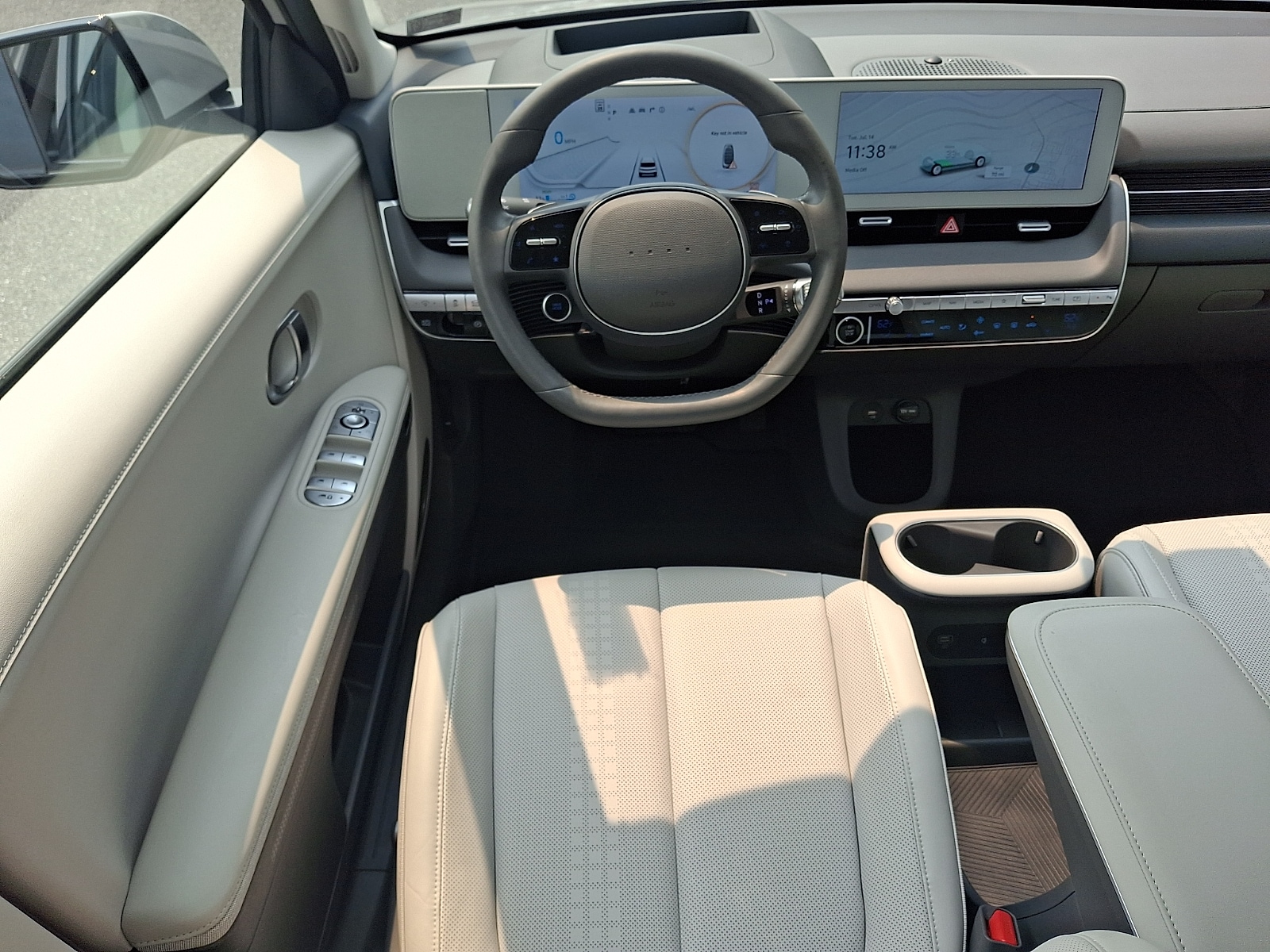 2023 Hyundai IONIQ 5 Limited - Photo 12