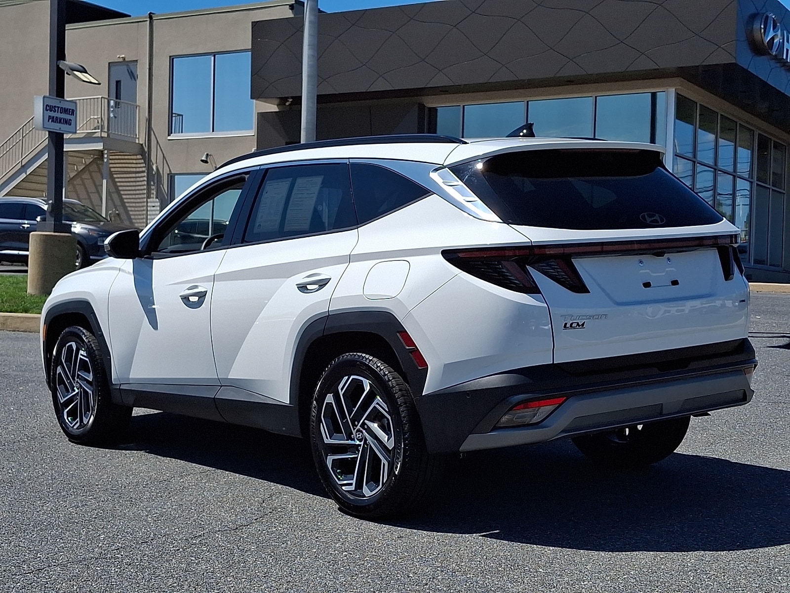 2025 Hyundai Tucson Limited - Photo 7
