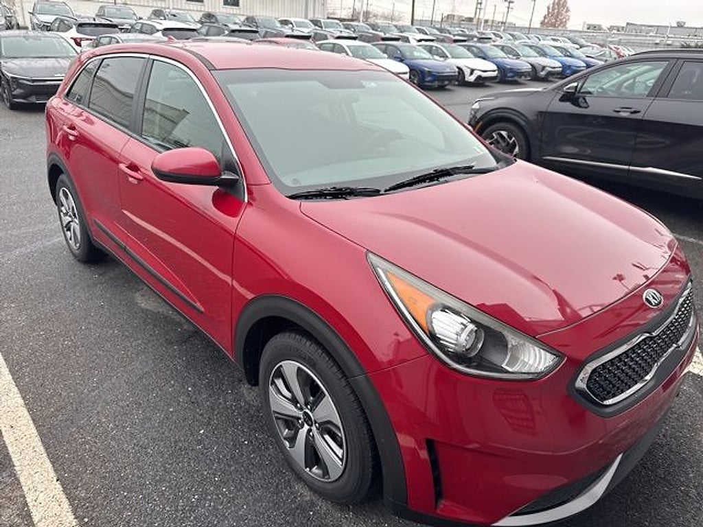 Certified 2018 Kia Niro FE SUV