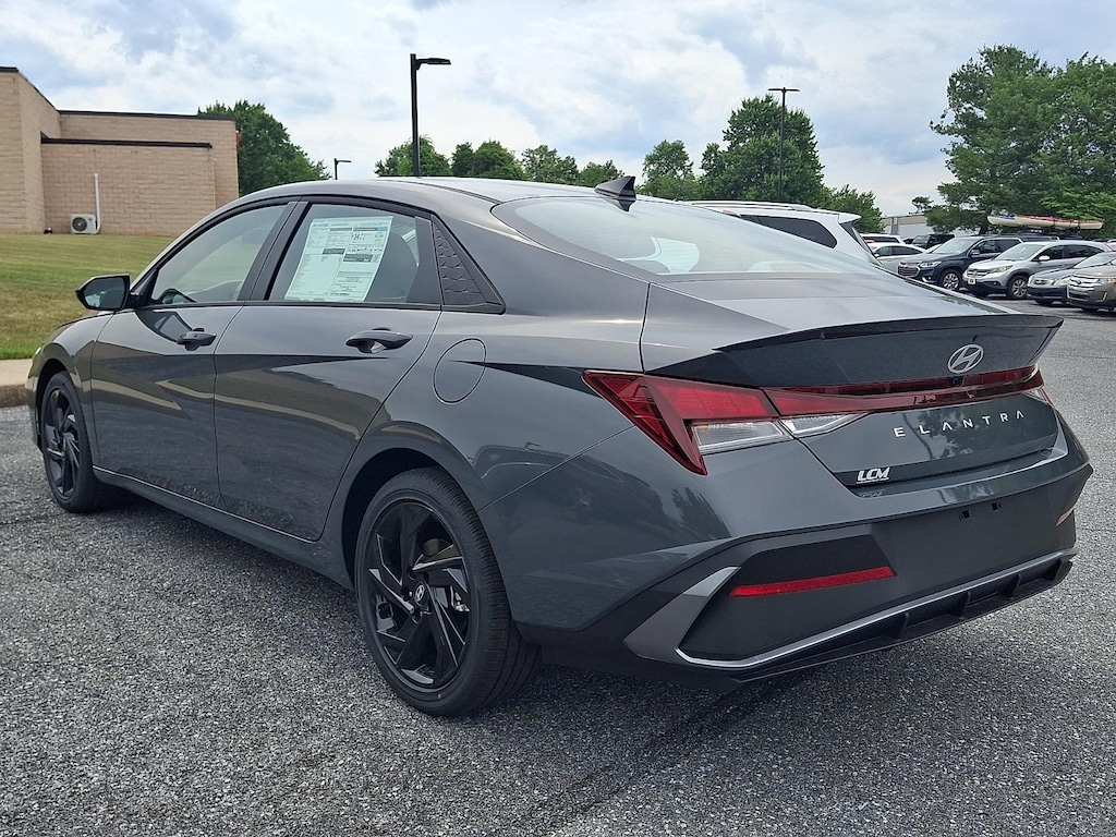 New 2026 Hyundai Elantra SEL Sport Sedan