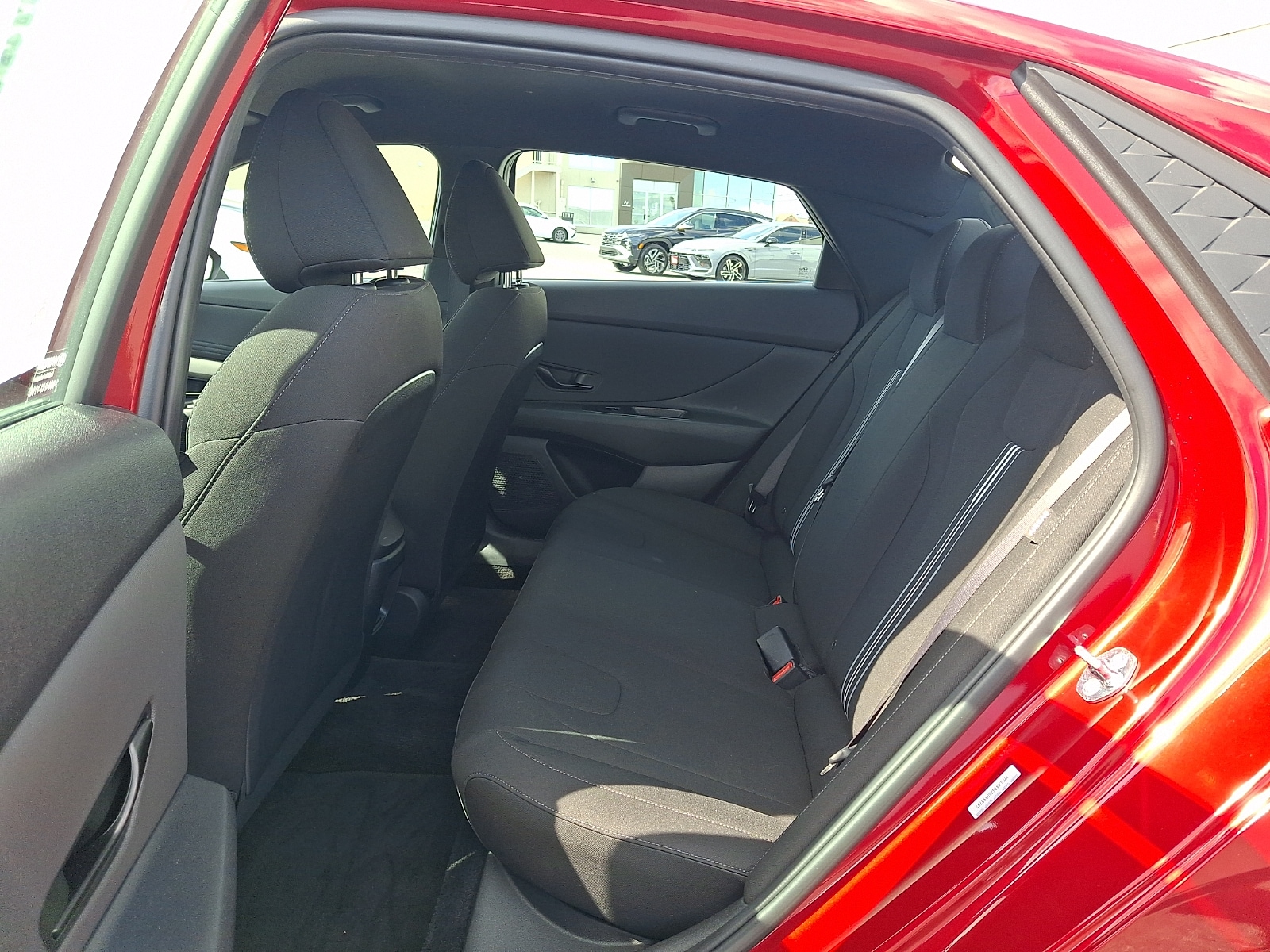 2025 Hyundai Elantra SEL - Photo 11